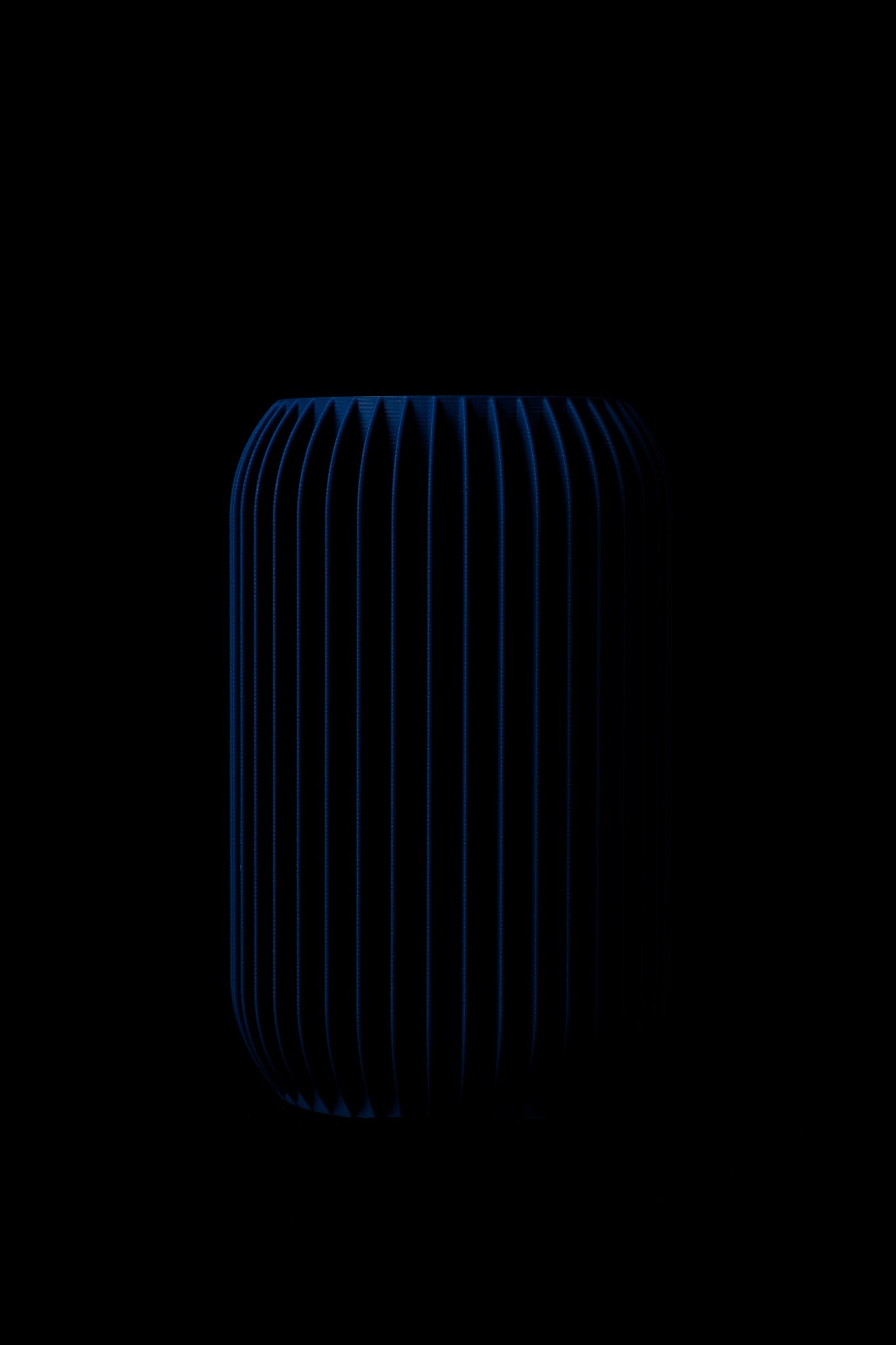 LASE 01 MATTE · Vase Module at night